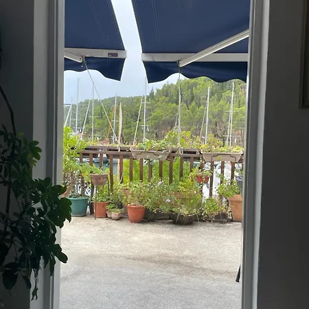 Wine Garden Old With Large Terrace *