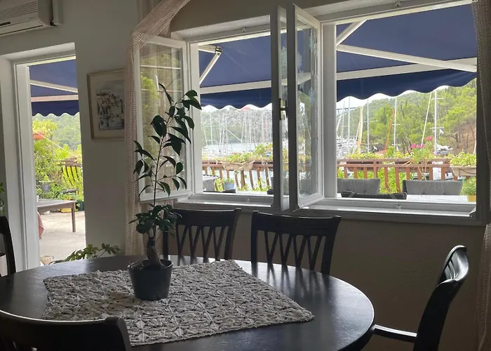 Apartment Wine Garden Old *