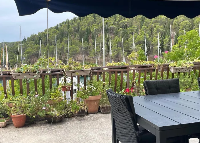 Wine Garden Old Daire